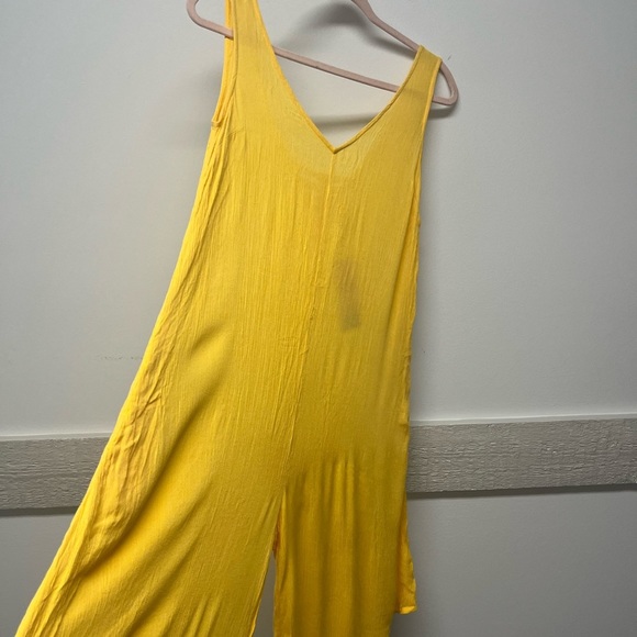 NWT Beach Romper - Picture 3 of 7